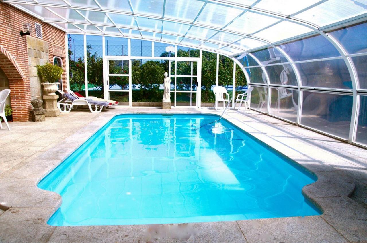 Apartamentos Individuales Con Piscina Galapagar Luaran gambar